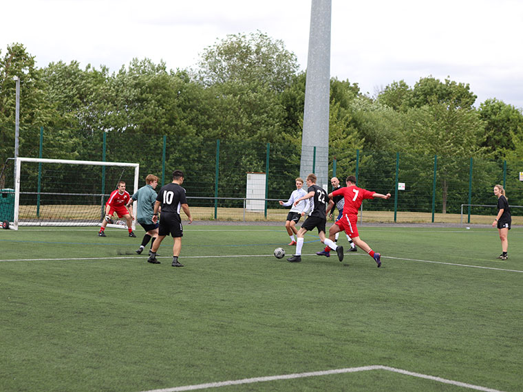 Dearne Valley College V North Notts College football teams playing each other