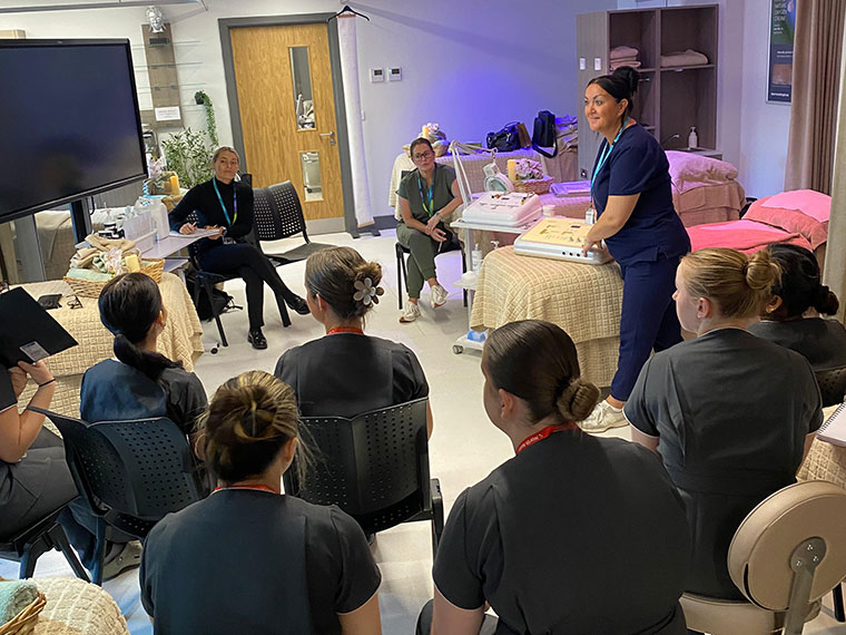 Beauty Therapy students shown electrotherapy